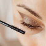 Brązowy tusz do rzęs