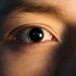 Jaki olejek rycynowy na rzęsy wybrać