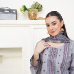 Middle Part – komu pasuje ta fryzura