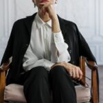 Jaka marynarka do czarnych spodni