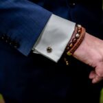 Jaka koszula do granatowej marynarki