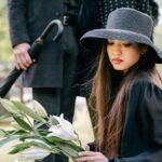 Jak się ubrać na pogrzeb jako kobieta