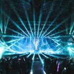 Jak się ubrać na koncert w hali