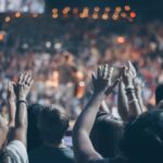 Jak się ubrać na koncert muzyki elektronicznej